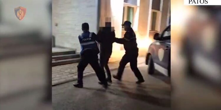 Kanosi bashkëjetuesen, arrestohet 45-vjeçari