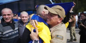 Marrëveshja e Stambollit, Ukraina dhe Rusia shkëmbejnë 800 të burgosur