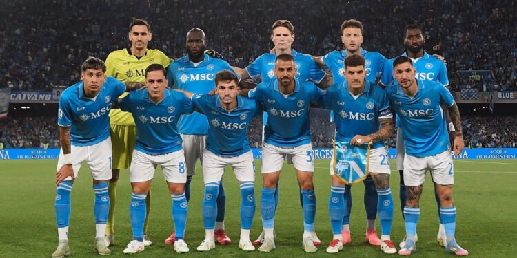 Napoli kryeson pas 45 minutash, në avantazh edhe Inter, pjesët e para të finaleve “zjarr”
