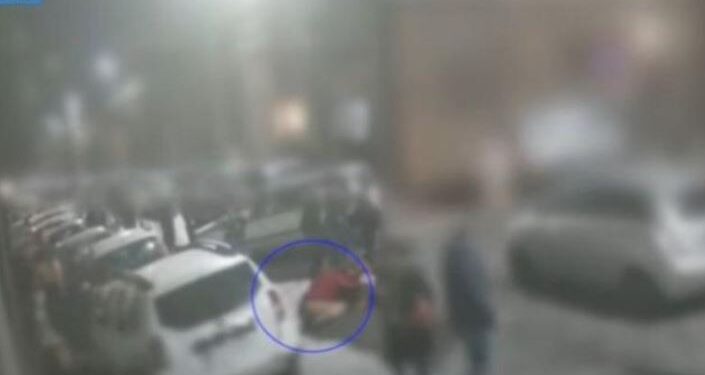 Thika dhe shkopinj në mes të rrugës, 4 shqiptarë në pranga në Itali