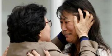 Rigjen të bijën pas 44 vitesh, e moshuara padit qeverinë koerane!