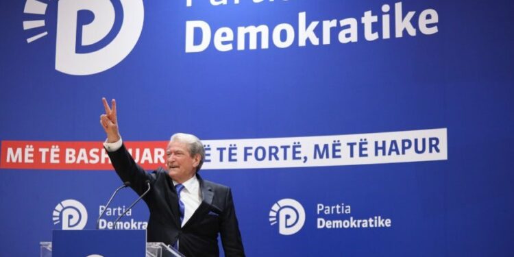 A i njeh PD zgjedhjet? Gazetari: Pa Berishën, PD është e “vdekur”, me të në “koma”