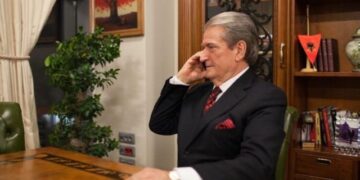 “Çdo orë vlen sa një ditë”, zbulohet mesazhi i Sali Berishës për strukturat e PD