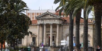 Sekuestrohen 11 kg kokainë, arrestohet i riu shqiptar në Francë