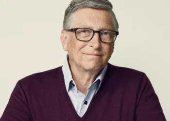 Bill Gates do ta dhurojë pasurinë deri në 2045: “S’do të vdes i pasur.”
