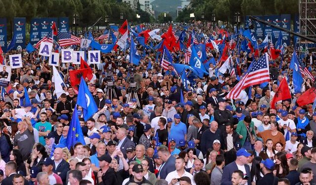 Mitingu përmbyllës! Demokratët mbushin “Bulevardin e Ri”