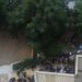 Incident në afërsi të një qendre votimi në Tiranë, policia shoqëron disa qytetarë