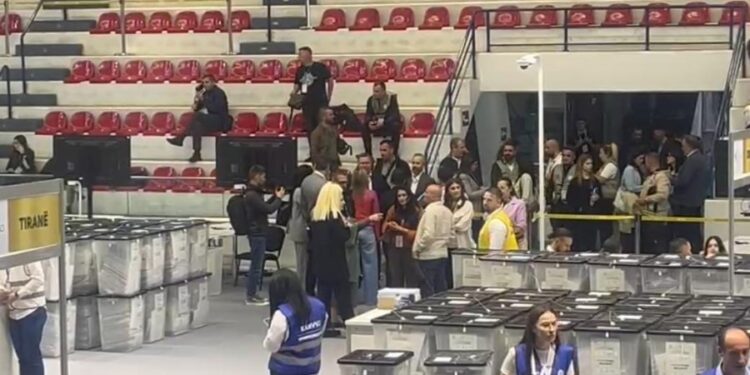 Zgjedhjet e 11 majit/ Mbyllet numërimi në Librazhd, kë votuan