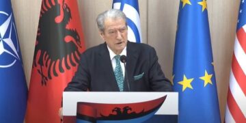 Berisha cakton vendin, orarin dhe sloganin e protestës së 16 majit