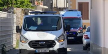 Shkodër ,turisti vret gruan dhe veten