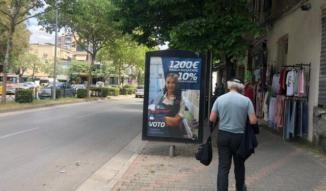 Lista të hapura, dyer të mbyllura: Në Tiranë politika nuk ngjall shpresë