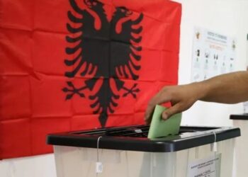 Pjesëmarrja në votime deri në orën 10:00 arrin mbi 13%