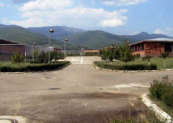 vranë 160 të burgosur shqiptarë, përkujtohet 26-vjetori i masakrës së Dubravës