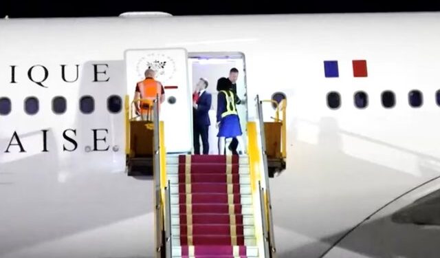 Presidenca franzeze reagon për “shpullën” e gruas ndaj presidentit Macron