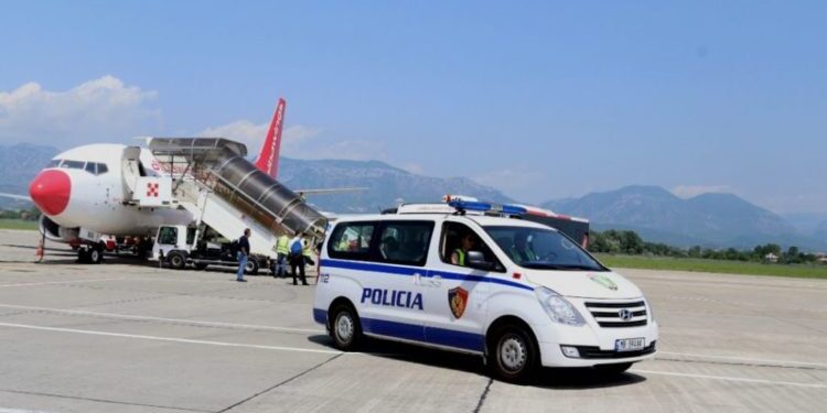 Ekstradohen në Itali tre shtetas shqiptarë të akuzuar për trafik droge