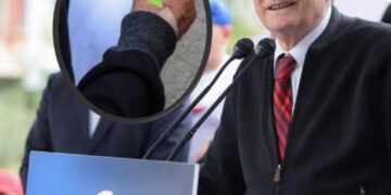 Dalin pamjet! Berisha me vigon në dorë! I s*mure apo merr serume energjie?