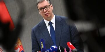 Vuçiç akuzon Perëndimin se “po hesht për ngjarjet në Kosovë”