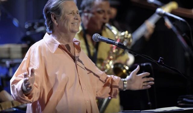 Shuhet emblema e legjendarëve “Beach Boys”, Brian Wilson ndërron jetë në moshën 82-vjeçare