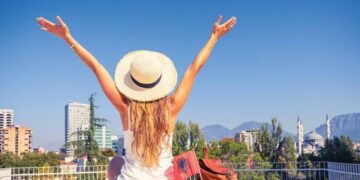 Çmimet e paketave turistike në Shqipëri, ja sa kushton një udhëtim