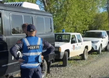 Thyen arrestin e shtëpisë dhe vjedh makinën në Tiranë, ndjekje si në filma për 36-vjecarin