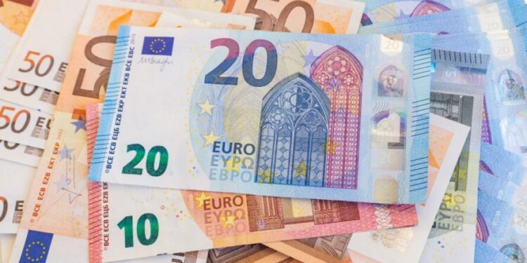 Kursi i këmbimit, 9 qershor, dollari, euro dhe monedhat e tjera