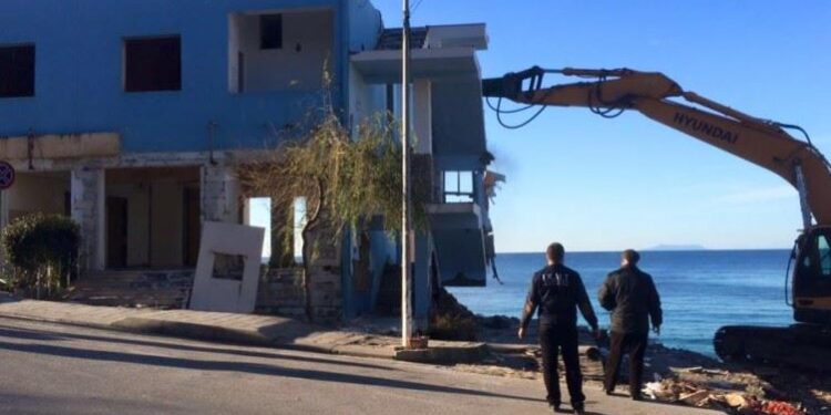 Shkrihet IMT e Himarës, shkarkohen drejtuesi dhe 5 punonjës për abuzim