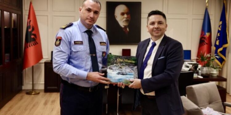 Lufta kundër krimit të organizuar, Proda takon Policinë Britanike: Bashkëpunimi në nivele të reja