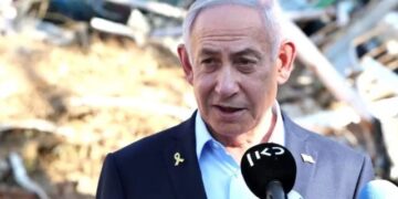 Qeveria izraelite: Kemi goditur një radar pranë Teheranit pas shkeljes së armëpushimit nga Irani