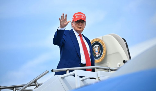 Trump mbërrin në Holandë për të marrë pjesë në samitin e NATO-s