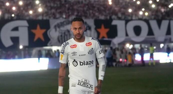 Rinovimi i Neymar, Santos ndaj mendjen, zyrtarizimi shumë shpejt