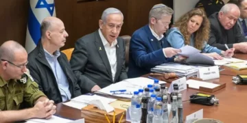 Netanyahu: Regjimi iranian mund të rrëzohet vetëm me një grusht shteti nga brenda!