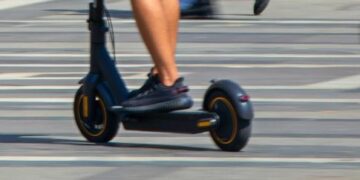 Aksidenti me 3 të mitur, eksperti ngre alarmin: Duhen masa konkrete mbrojtëse për monopatinat