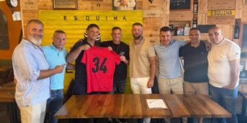 Taulant Xhaka, në zemrat e shqiptarëve, bëhet trajner-lojtar te FC Dardania Basel