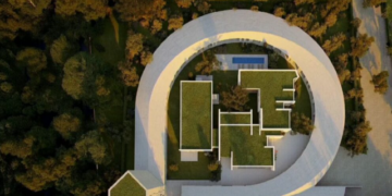 Fituesit për vilat qeveritare: Vlora luksoze, Velipoja me traditë