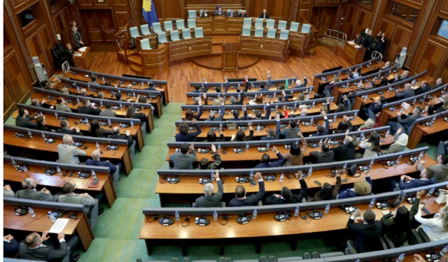 Kriza institucionale në Kosovë, ish-ambasadori i Shqipërisë në Prishtinë: Zgjidhja duhet të jetë politike!