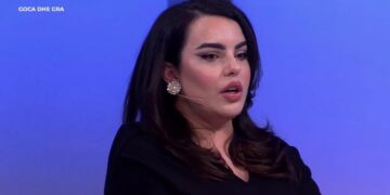 U tha se është shtatzënë, reagon Armina Mevlani