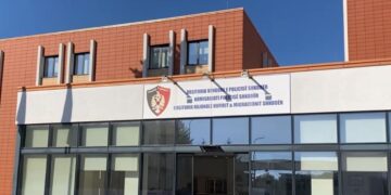 E rëndë/ Përplaset nga makina i mituri, zbardhen rrethanat e ngjarjes