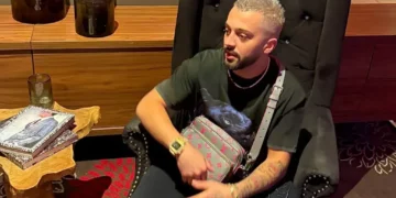 Larg Eglit, Gjesti shprehet për mundimet e dashurisë në koncert: ‘Pasha Allahun, po vuaj shumë!’