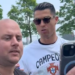 Cristiano Ronaldo i jep një leksion tifozit të pasjellshëm, truproja e pa duke qeshur