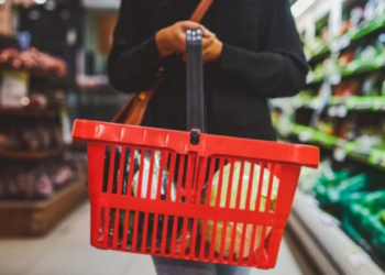 Ushqimet që duhen shmangur gjatë ditëve të nxehta të verës