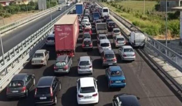 Fluks pushuesish dhe trafik në Milot-Lezhë këtë fundjavë