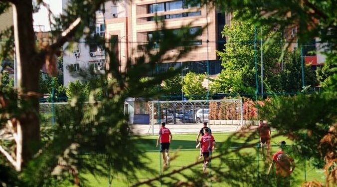 Media serbe ndan pamje nga skemat e Silvinjos: Spiunuam shqiptarët në mes të Tiranës