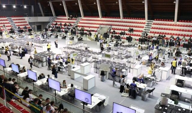 Vijon rinumërimi i votave për Tiranën, KQZ: Deri tani janë hapur 355 kuti