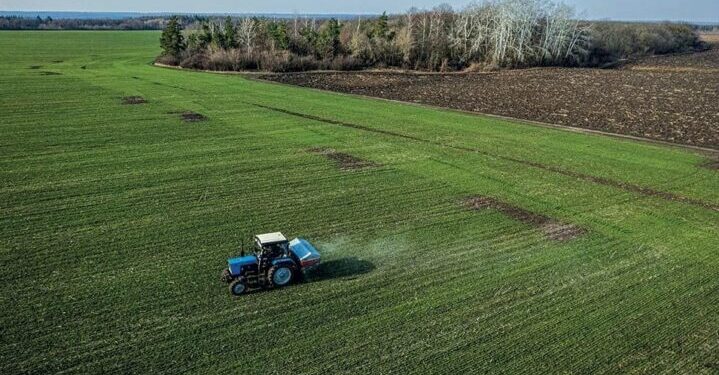 Prodhimi në krizë, bujqësia në tkurrje për të pestin vit, industria për të tretin