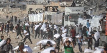 Kamionët me ndihma të OKB-së hyjnë në Gaza