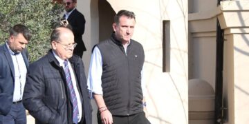 Shqetësime shëndetësore në burg, Erion Veliaj dërgohet në spital. Kryebashkiaku i nënshtrohet ekzaminimeve