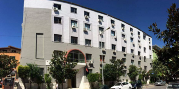 Pezullohet drejtori i Arsimit në Durrës, Hazbi Lika, dyshohet për shpërdorim detyre