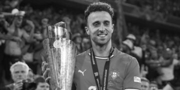 “Makina doli nga rruga për shkak të shpërthimit të një gome”, njoftimi i policisë për aksidentin e sulmuesit portugez