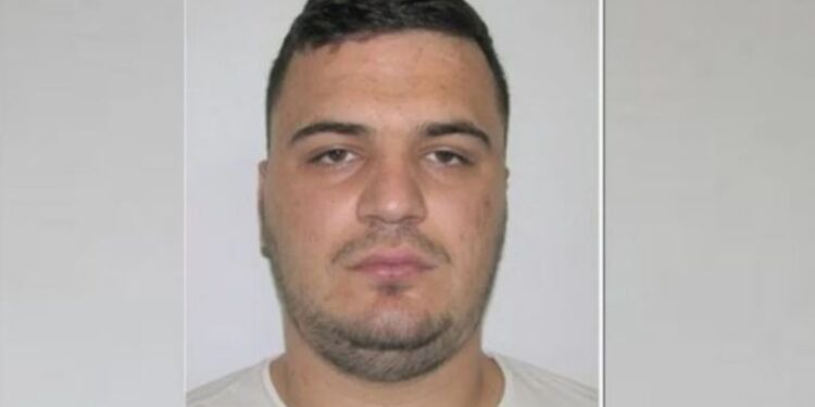 Telefoni i Laert Haxhiut “ha koka”, pushohen dy zyrtarë pas zbulimeve tronditëse