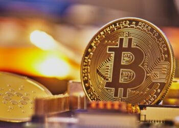 Bitcoin thyen rekordin historik! Fuqia e kriptove ‘trondit’ tregun, ja vlera që kapi